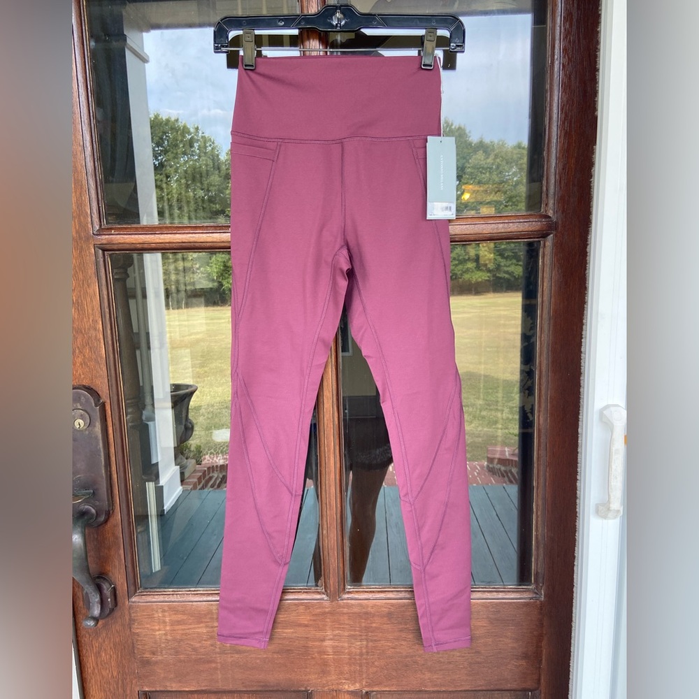 Antonio Melani 28”Endurance leggings. High waist.‎ XS. NWT